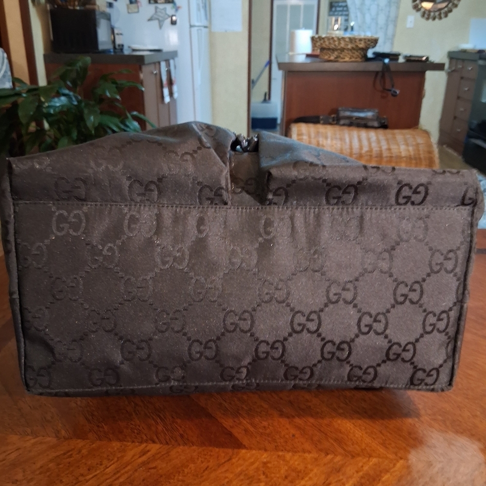 Gucci Brown Monogram Shoulder Bag - Picture 6 of 15